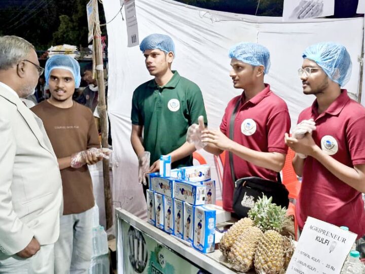 ॲग्रोटेक -२०२५ मध्ये कृषी विद्यार्थ्यांचा उद्योजकतेकडे आत्मविश्वासपूर्ण प्रवास.